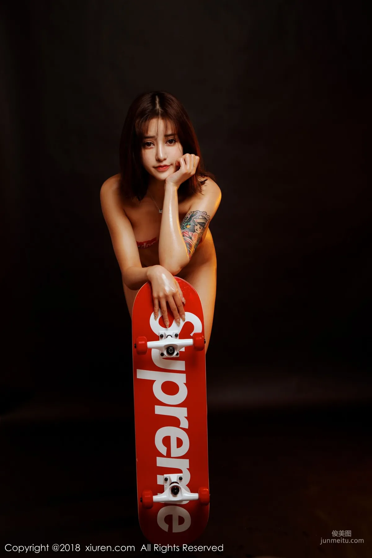 Danni Danny Sports Skateboard Body Oil and Bathroom Wet Body [XiuRen] No.994 Photo Set photo 10