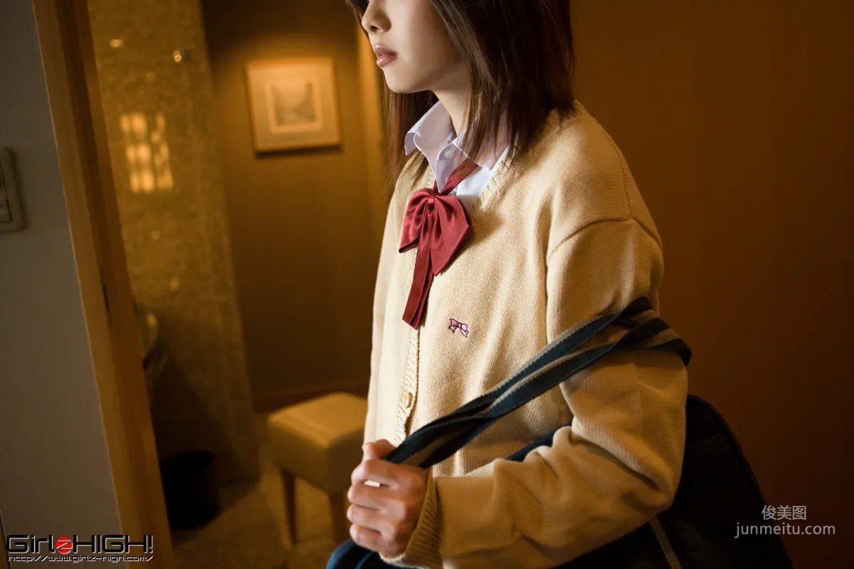 [Girlz-High] Side-B No.061 Miki 写真集9