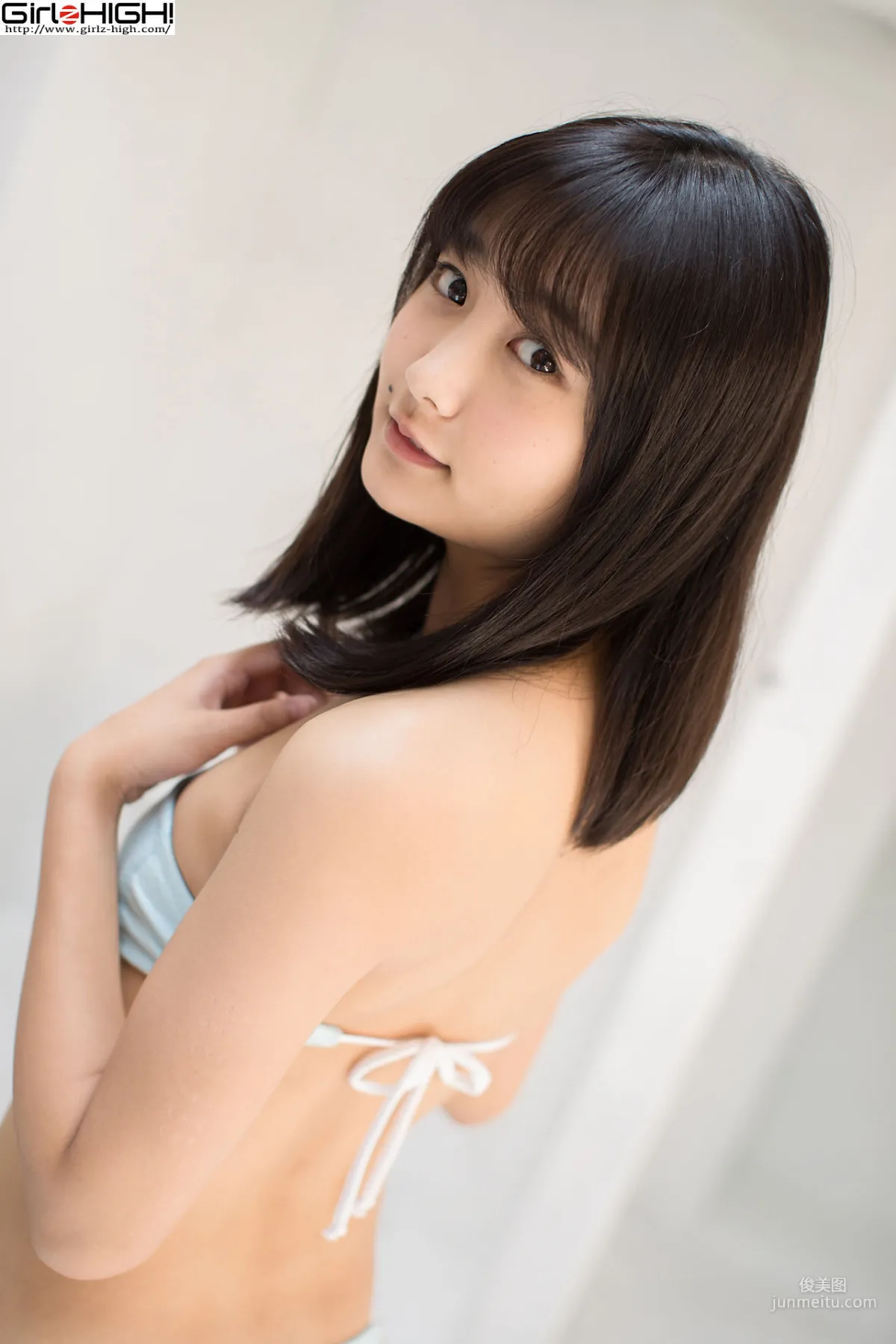 西野花恋《ニーハイコレクション》 短パン [Girlz-High] 写真集33