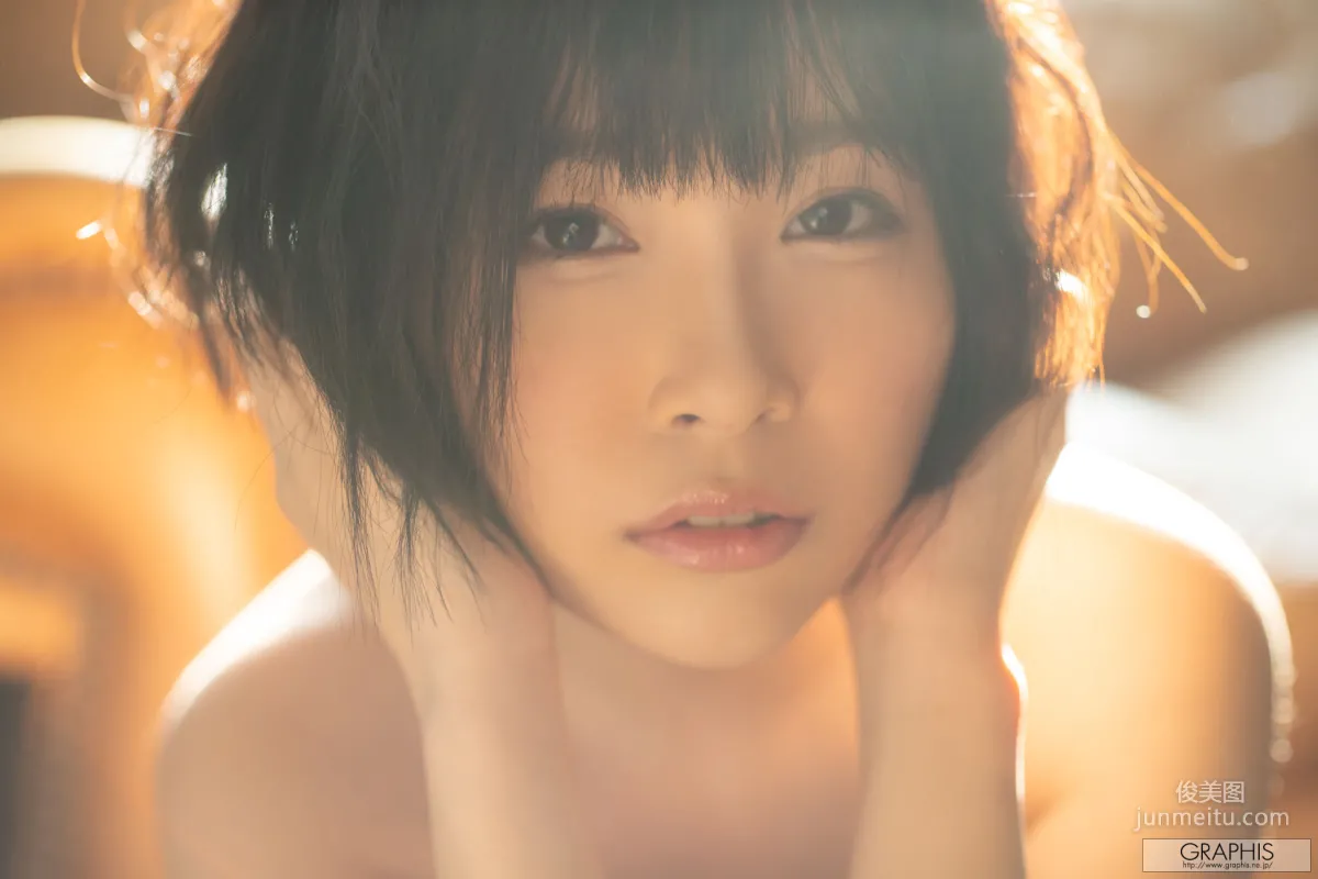 河合あすな《Natural beauty melons!》 [Graphis] Gals 寫真集 60