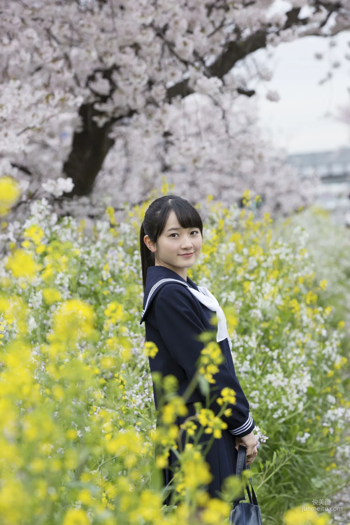 Chisaki Morito [Hello! Project Digital Books] No.165 Photo Set photo 2