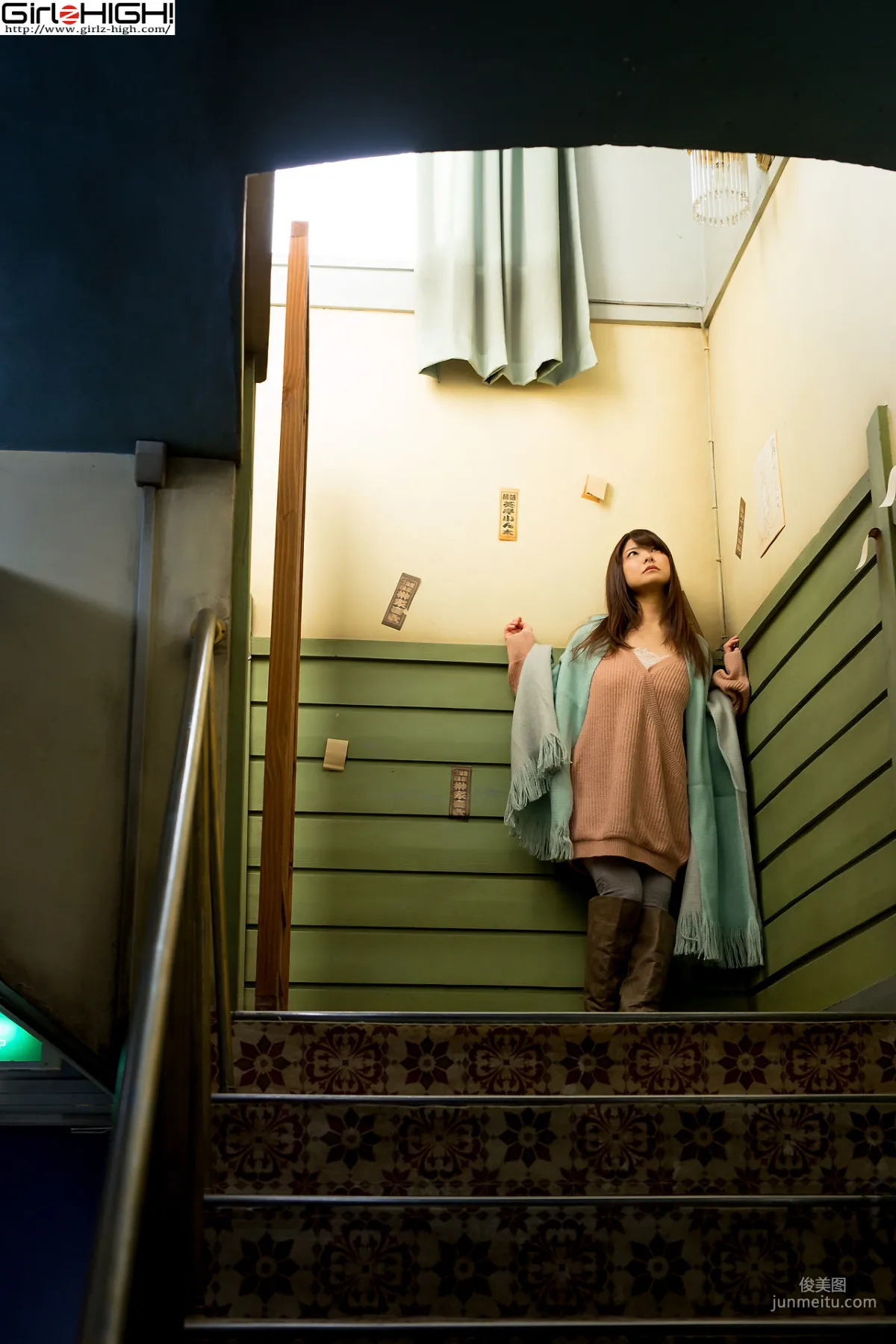 Miri Hanai, Just the Two of Us Class Reunion, Casual Clothes Series [Girlz-High] Photo Set photo 5