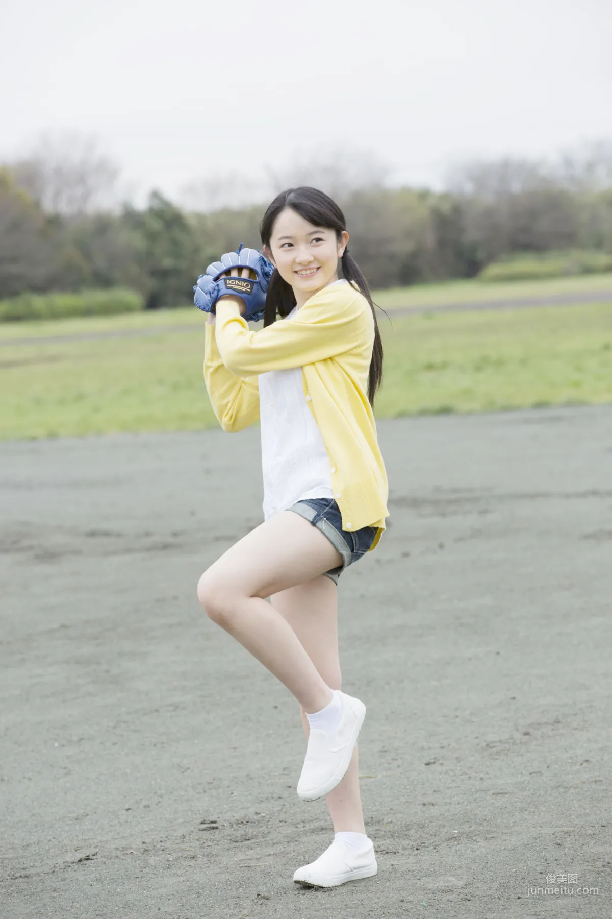 Chisaki Morito [Hello! Project Digital Books] No.165 Photo Set photo 28