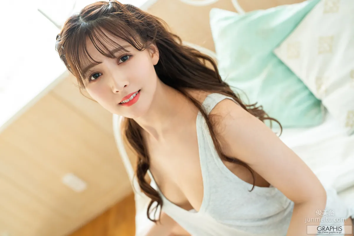 三上悠亜 [Dream like time…] [Graphis] Gals 写真集32