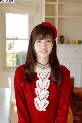 佐藤理亜《僕たち（私たち）お尻だ～いすき！》赤ワンピース [Girlz-High] 寫真集