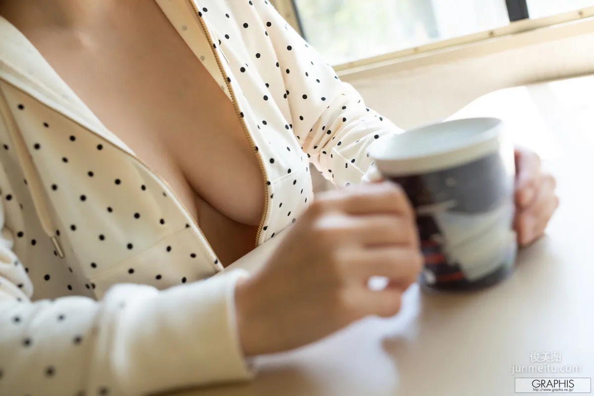 河合あすな《Natural beauty melons!》 [Graphis] Gals 写真集9
