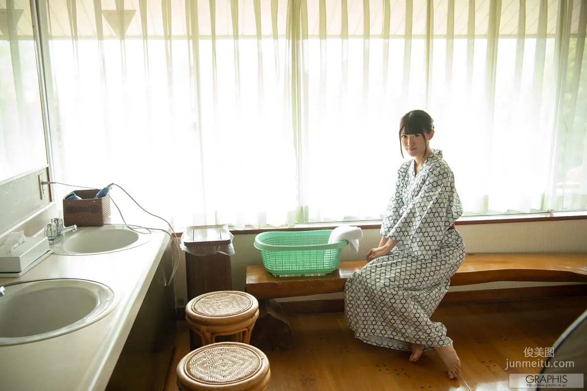 Ami Ayuha 'Noble Heart' [Graphis] Gals Photo Set photo 21