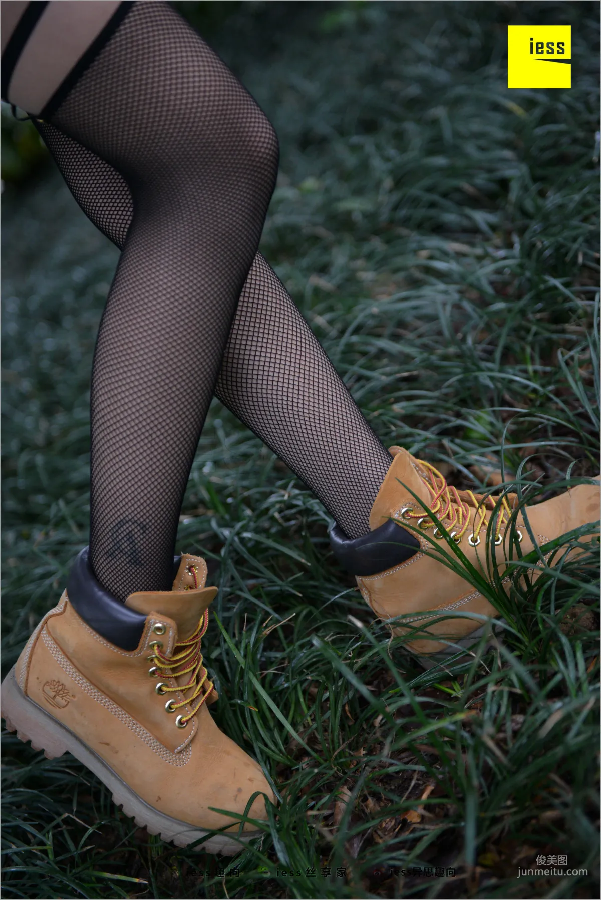 Xiao Xiao The Wrong Path Fishnet Stockings [IESS] Stockings Feet Bento 233 Photo Set photo 33