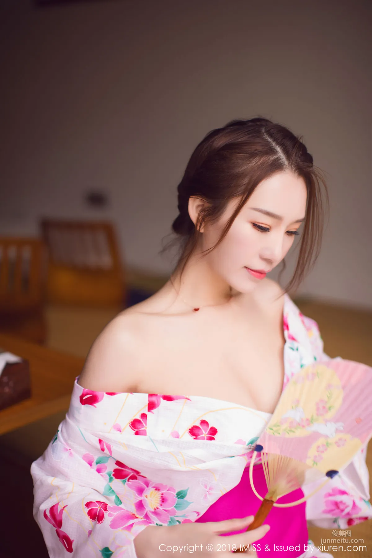 Katrina Low: IMISS Vol. 252 photo 16