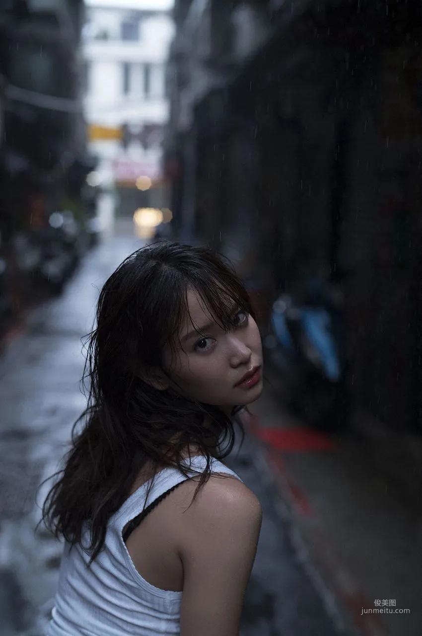 永尾まりや 《この惑星の何処かで……》 [WPB-net] No.220 写真集2