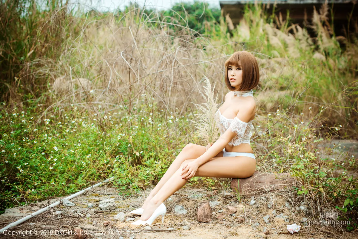 Meng Baoer BoA Youthful Pure Beauty and Wilderness Seaside Outdoor Exposure [DKGirl] Vol.074 Photo Set photo 18