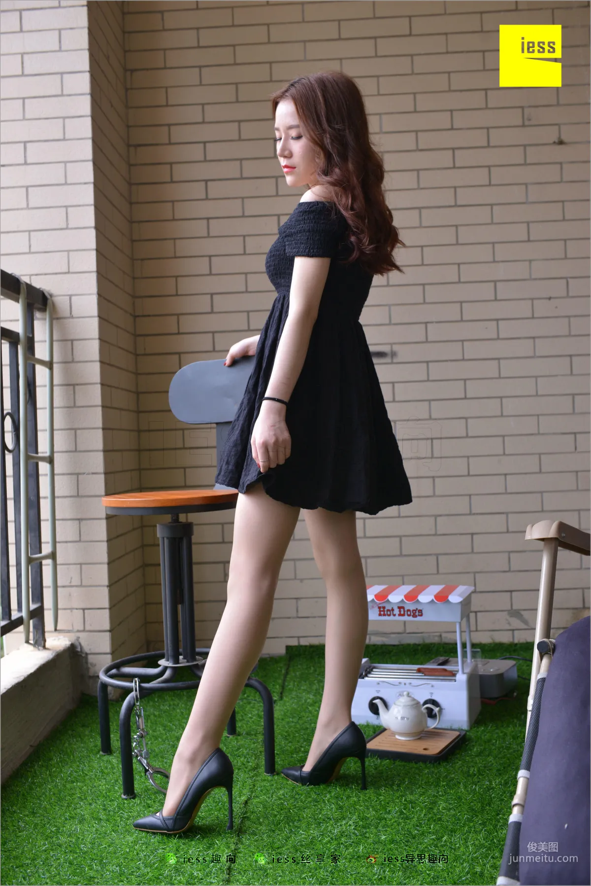 Ming Lijie, Up and Down Enjoyment [IESS] Silk Stockings Bento 234 Photo Set photo 60