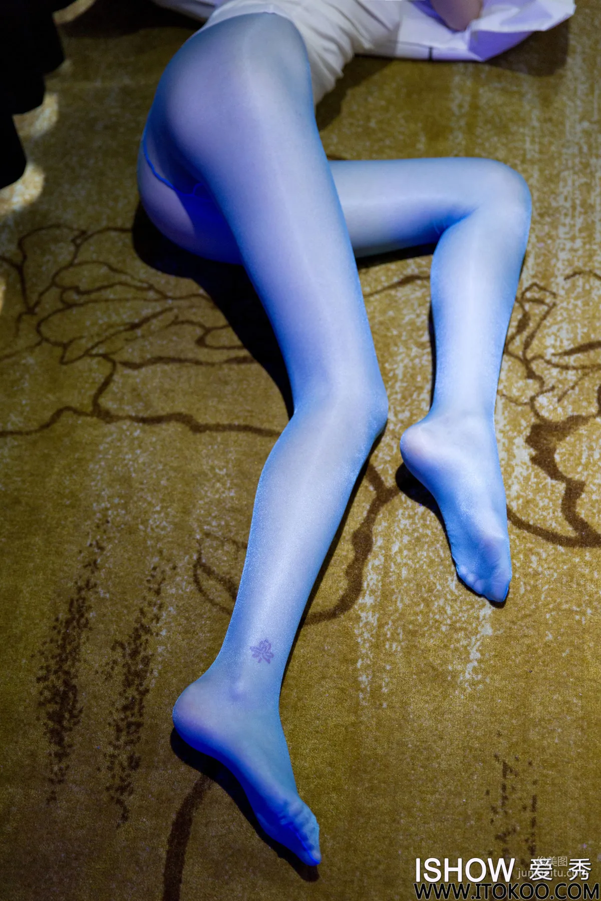 Linmumu Liny "The Unique Charm of Blue Stockings" [ISHOW] No.148 Photo Set photo 24