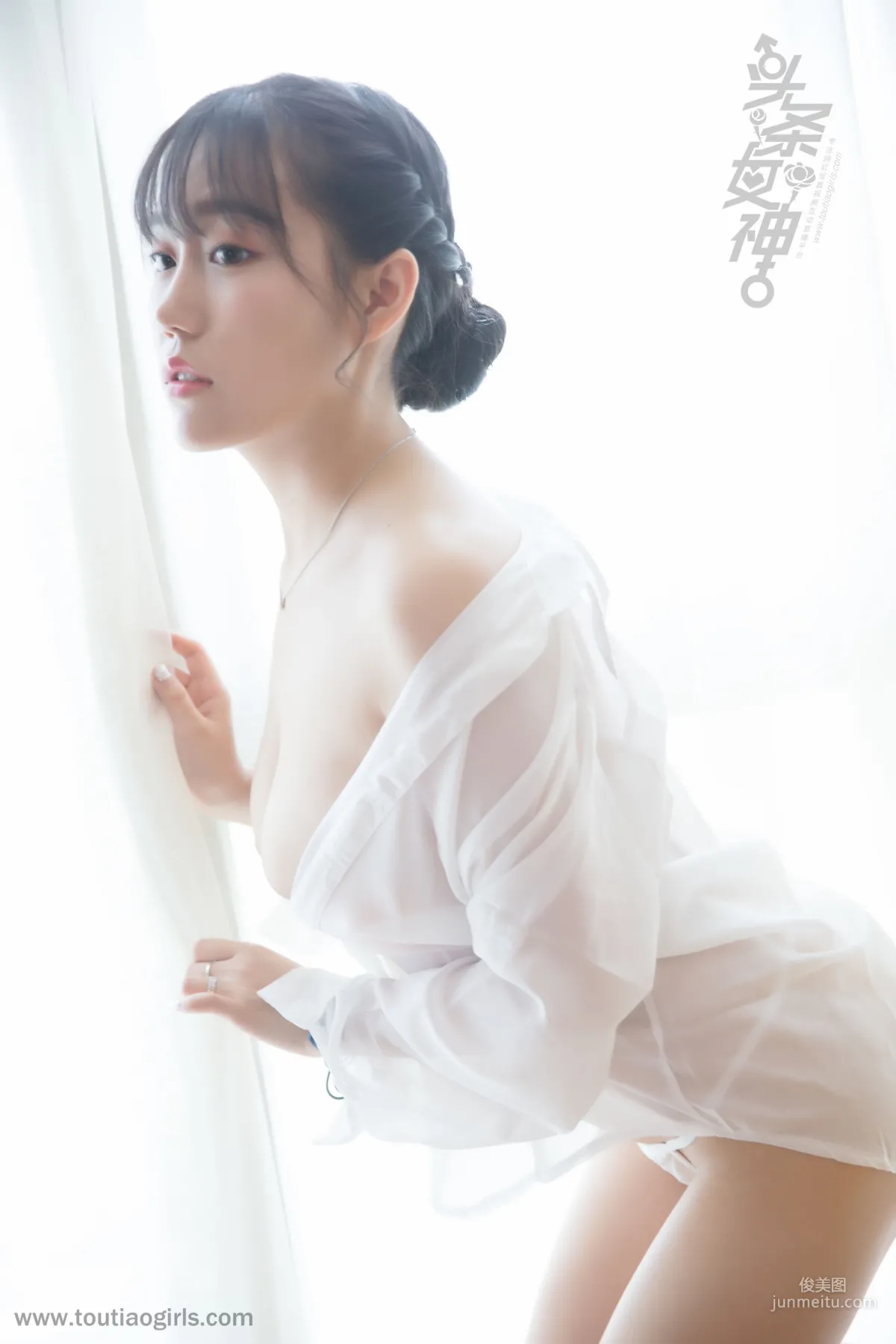 陈亦菲《冰雪素人 豆蔻花颜》 [头条女神Toutiaogirls] 写真集20