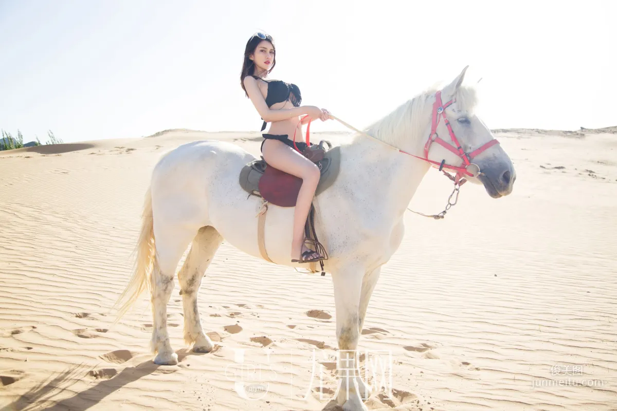 Tian Ziyin Fireworks in the Desert [Ugirls] U376 Photo Set photo 41