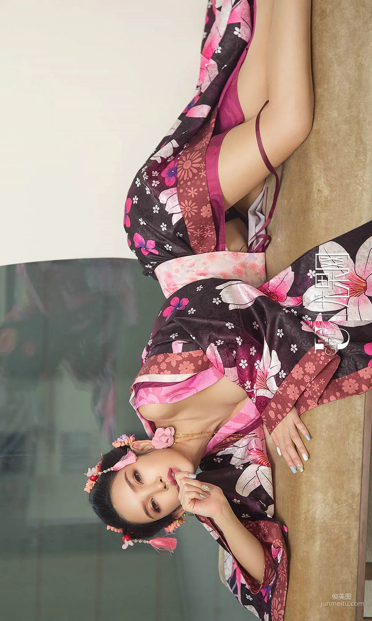 Qiu Qiu "Suffocating Temptation" [Ugirls App Ai You Wu] No.1148 Photo Set photo 35
