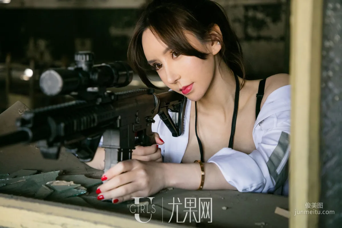 Zhou Yuxi, Goddess Takes You to Eat Chicken [Ugirls] U374 Photo Set photo 24