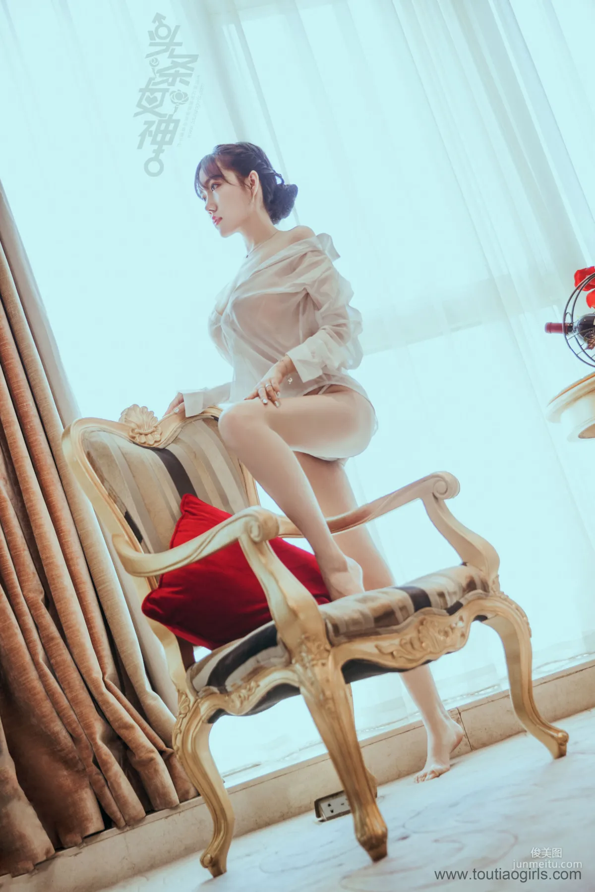 陈亦菲《冰雪素人 豆蔻花颜》 [头条女神Toutiaogirls] 写真集18