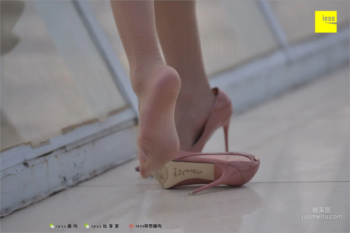 Qiuqiu, Meat Stockings Waltz [IESS] Silk Stockings Bento 239 Photo Set photo 32