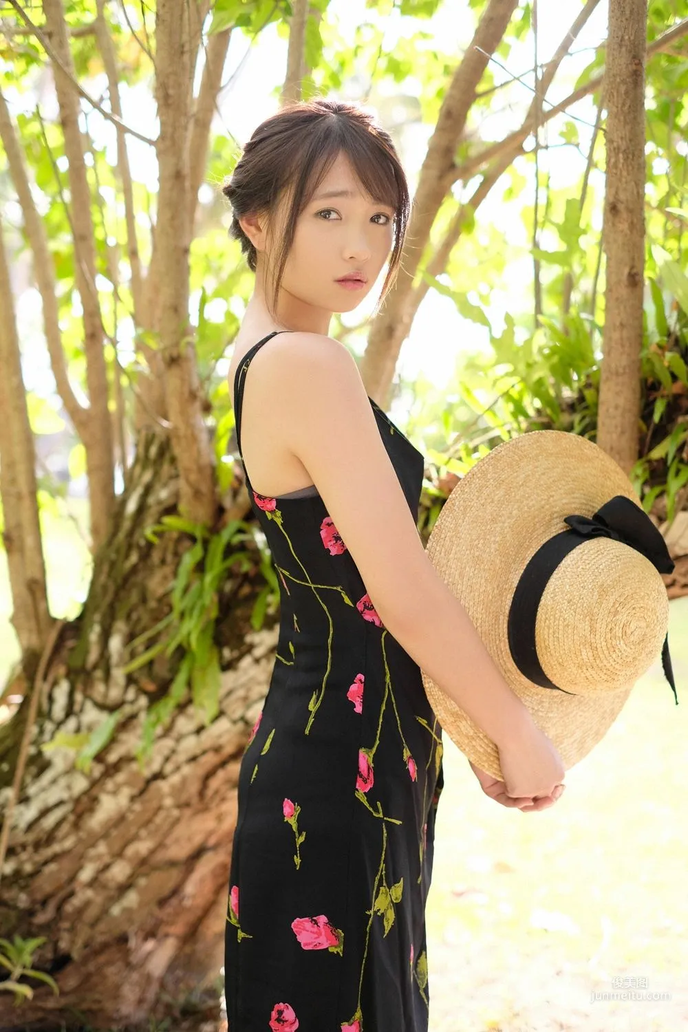 Rika Shimura: YS Web photo 2