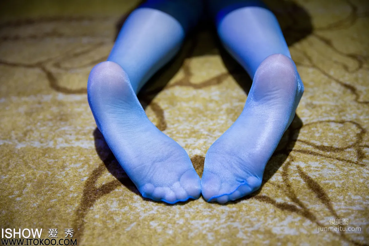 Linmumu Liny "The Unique Charm of Blue Stockings" [ISHOW] No.148 Photo Set photo 13