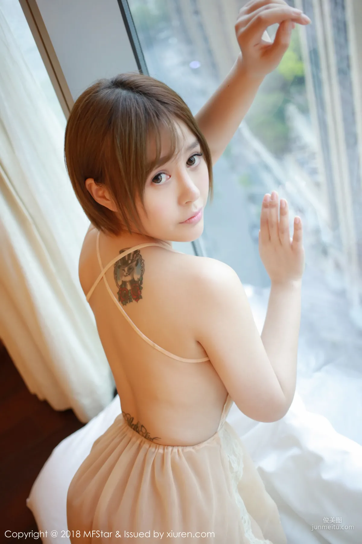Evelyn艾莉《一如女神范的性感》 [模范学院MFStar] Vol.125 写真集1