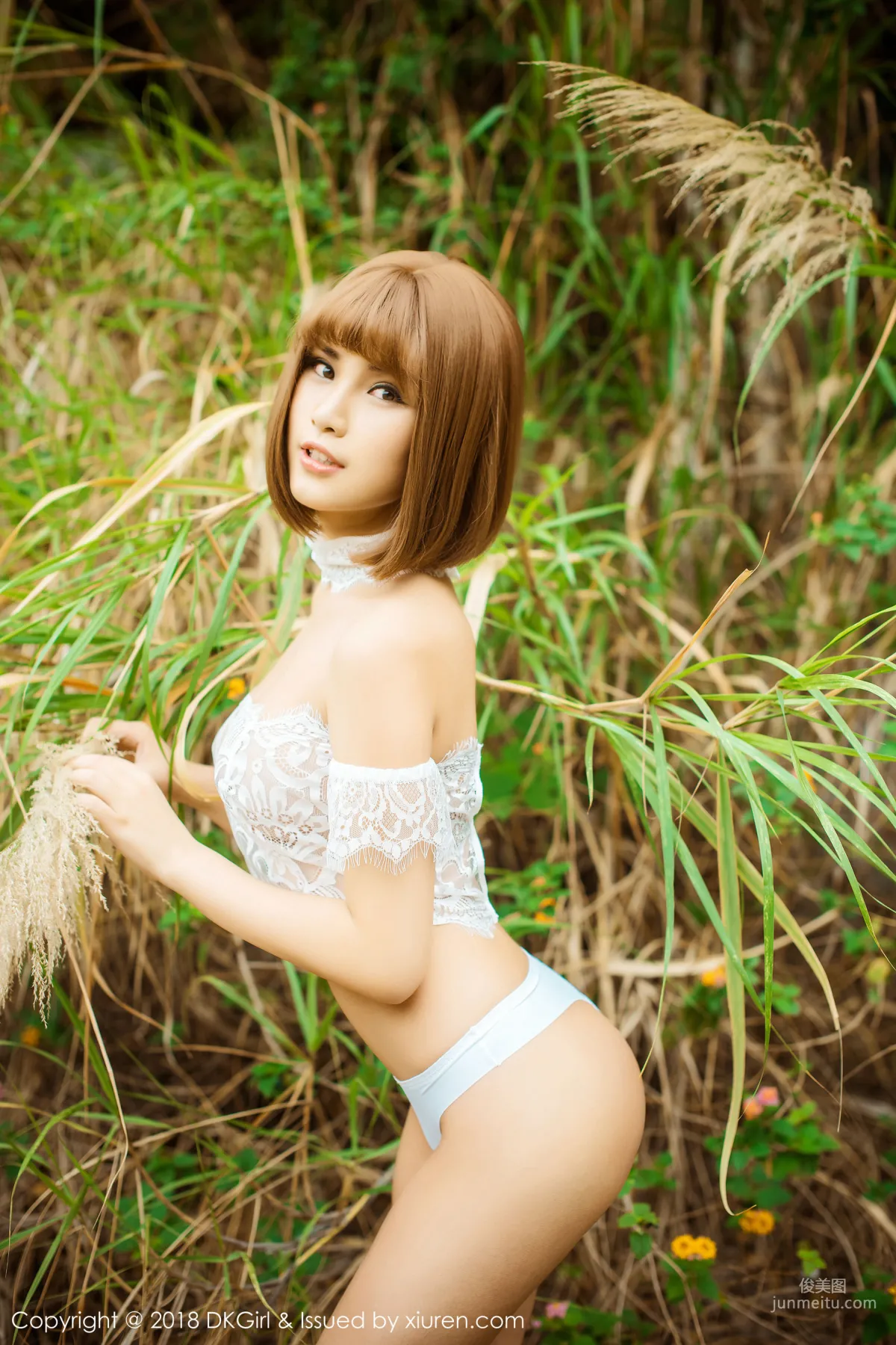 Meng Baoer BoA Youthful Pure Beauty and Wilderness Seaside Outdoor Exposure [DKGirl] Vol.074 Photo Set photo 4