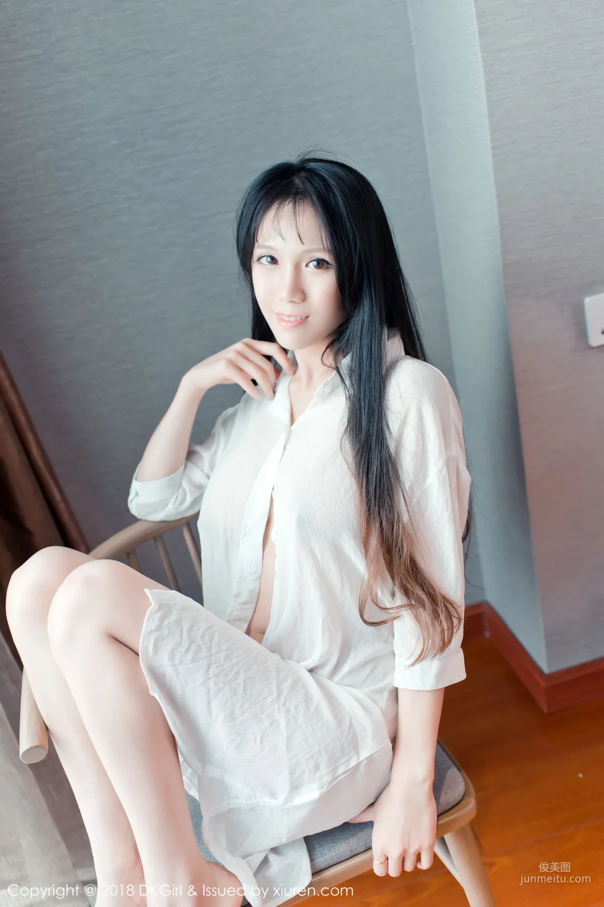 Li Keke, Baby Face and Big Bust, F Cup Vacuum Performance [DKGirl] Vol.070 Photo Set photo 4