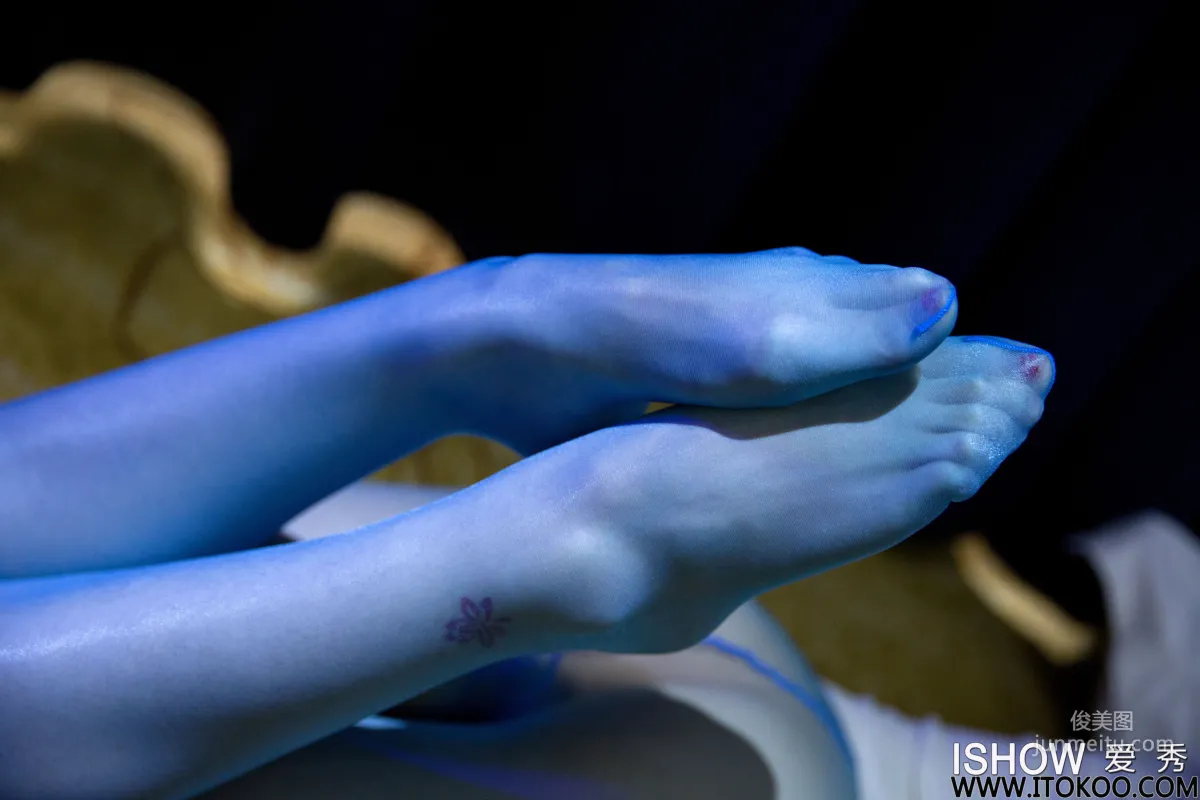 Linmumu Liny "The Unique Charm of Blue Stockings" [ISHOW] No.148 Photo Set photo 28