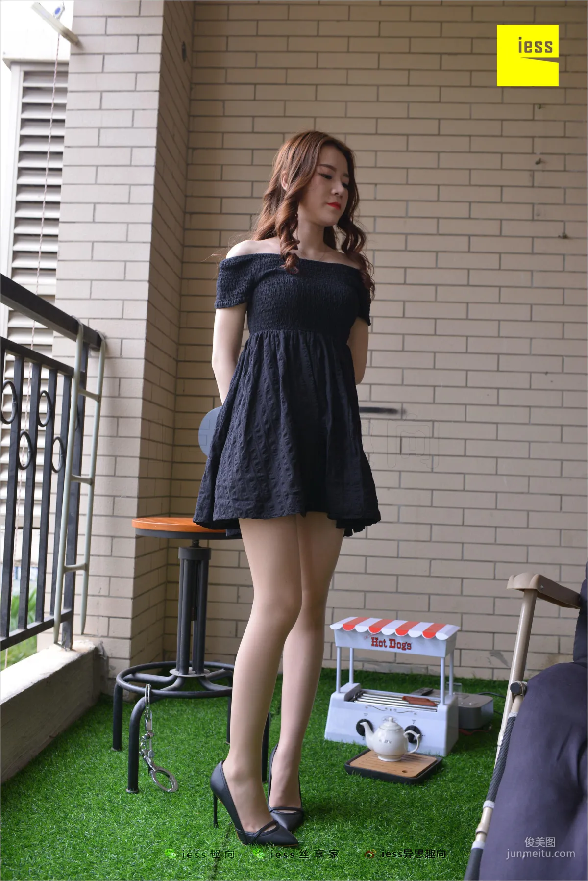 Ming Lijie, Up and Down Enjoyment [IESS] Silk Stockings Bento 234 Photo Set photo 50