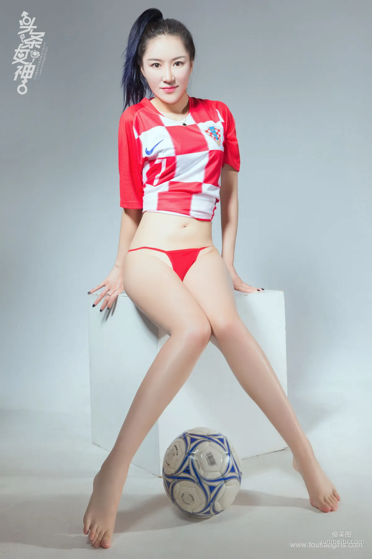 Mi Xue《Goddess Predicts the World Cup》 [TouTiao Goddess] Photo Set photo 8