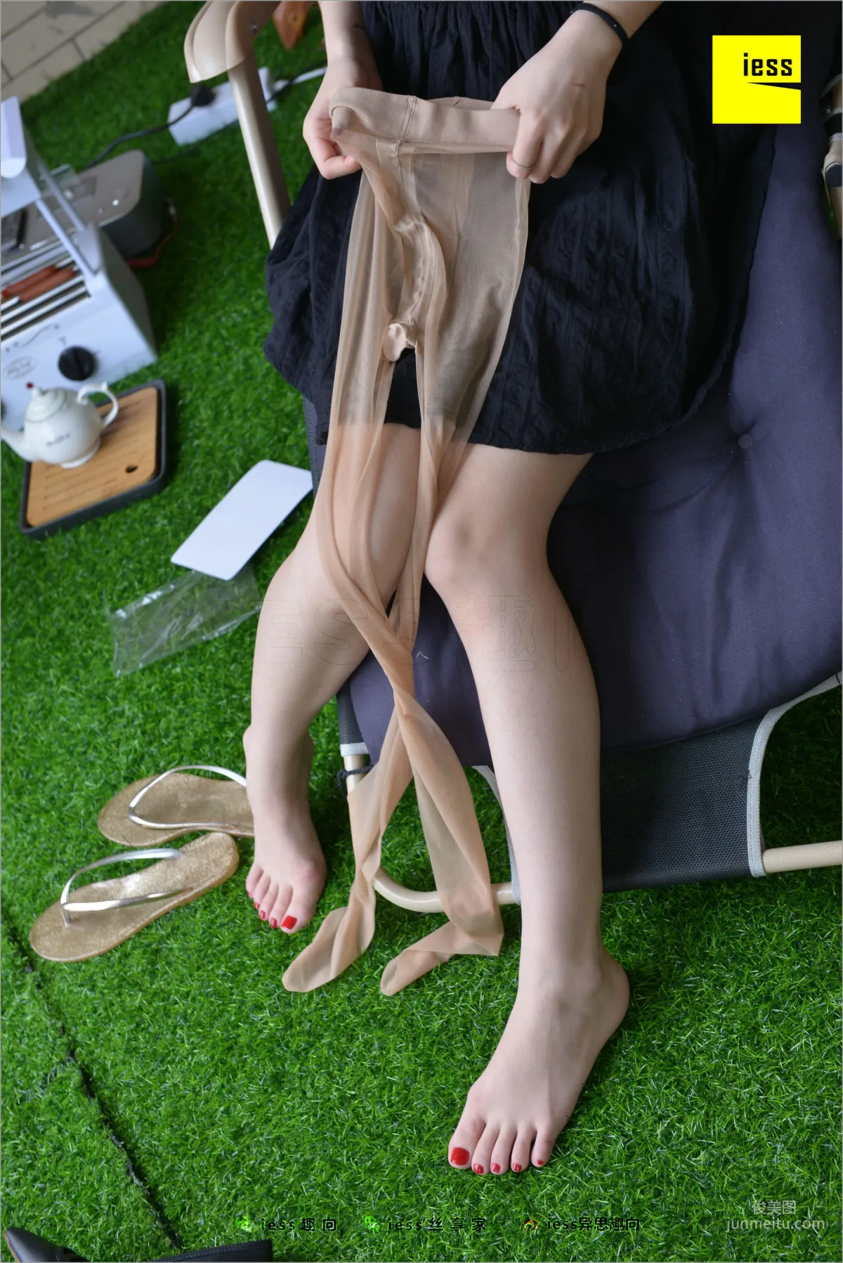 Ming Lijie, Up and Down Enjoyment [IESS] Silk Stockings Bento 234 Photo Set photo 56