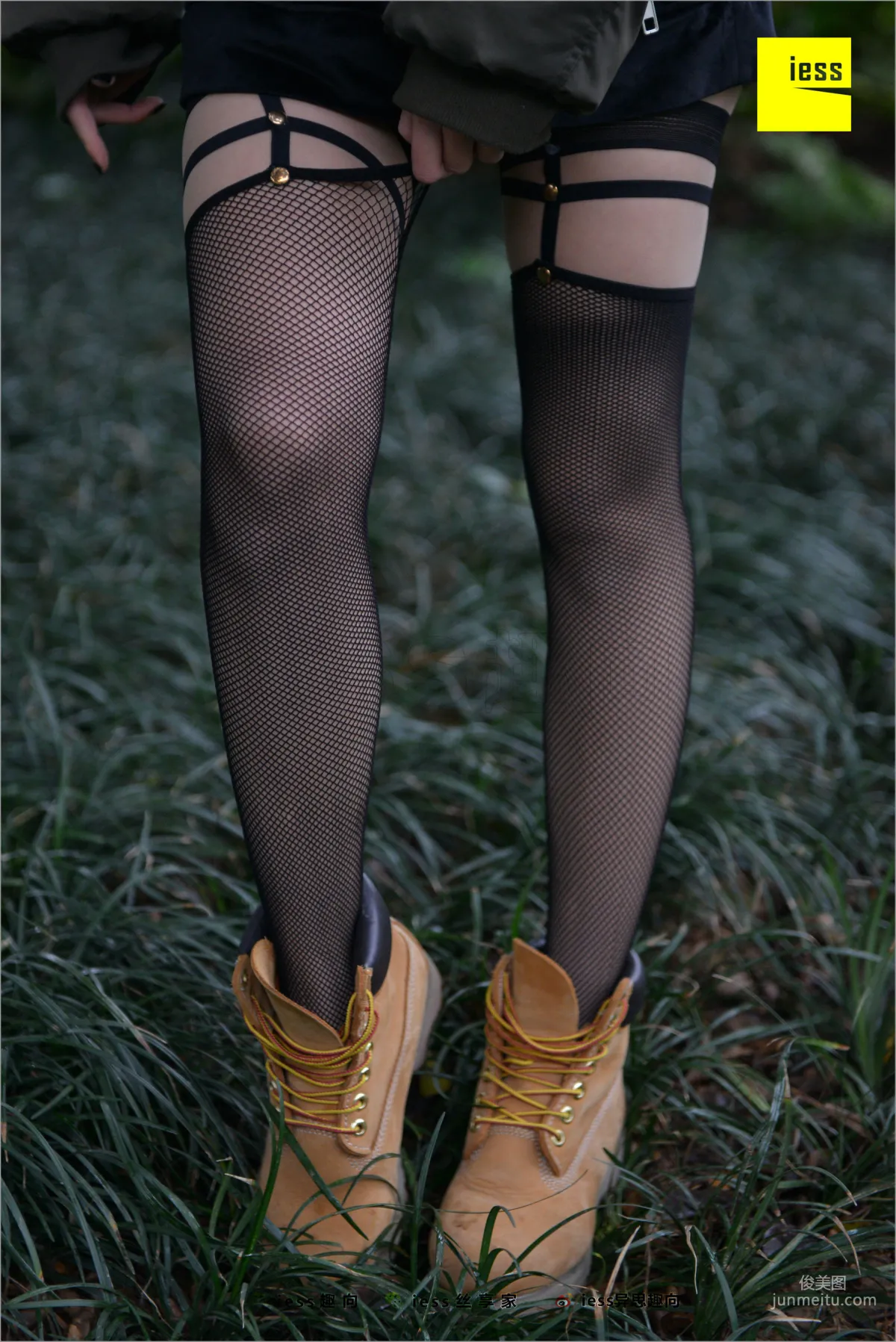 Xiao Xiao The Wrong Path Fishnet Stockings [IESS] Stockings Feet Bento 233 Photo Set photo 30