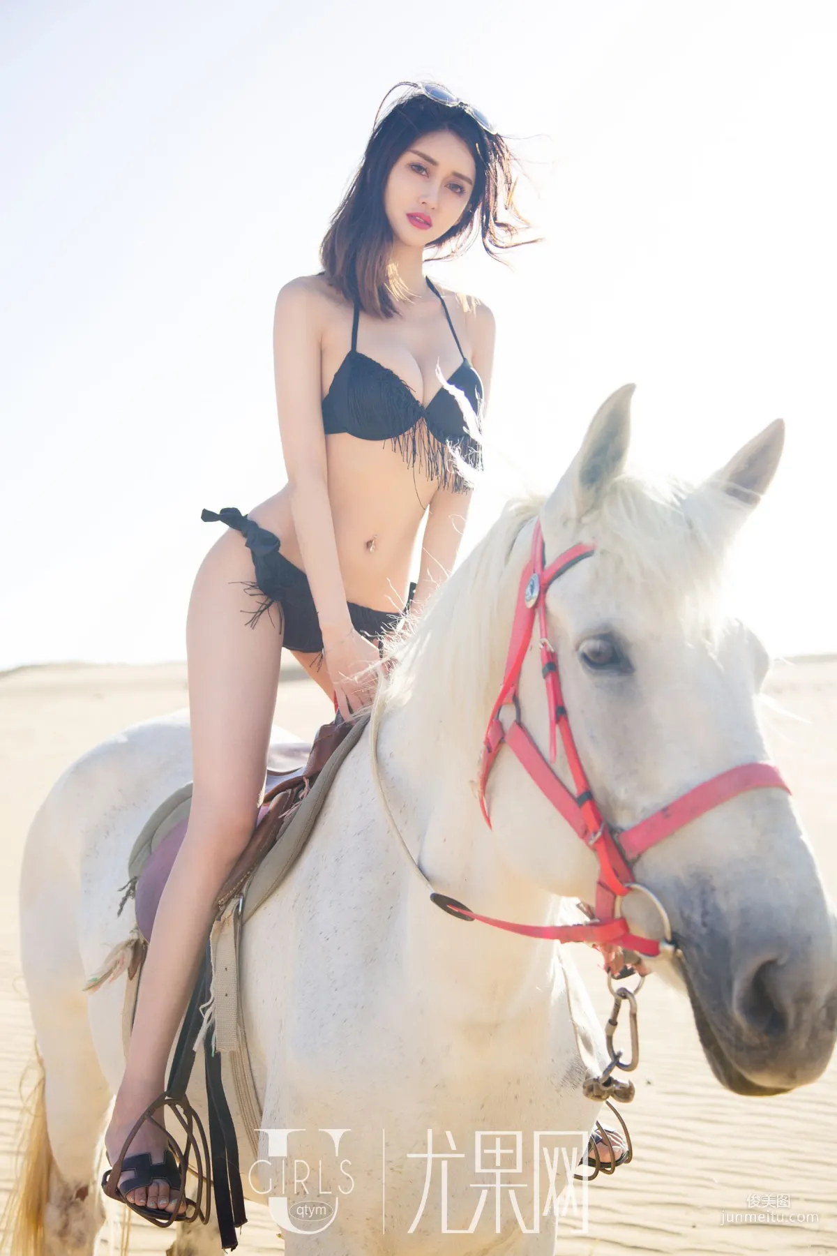 Tian Ziyin Fireworks in the Desert [Ugirls] U376 Photo Set photo 43