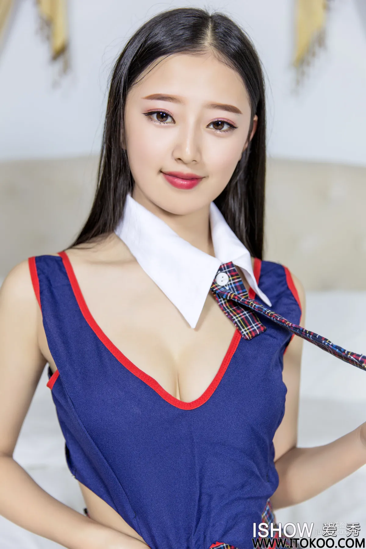 Hanzhiying Flora, Policewoman Uniform [ISHOW] No.140 Photo Set photo 28