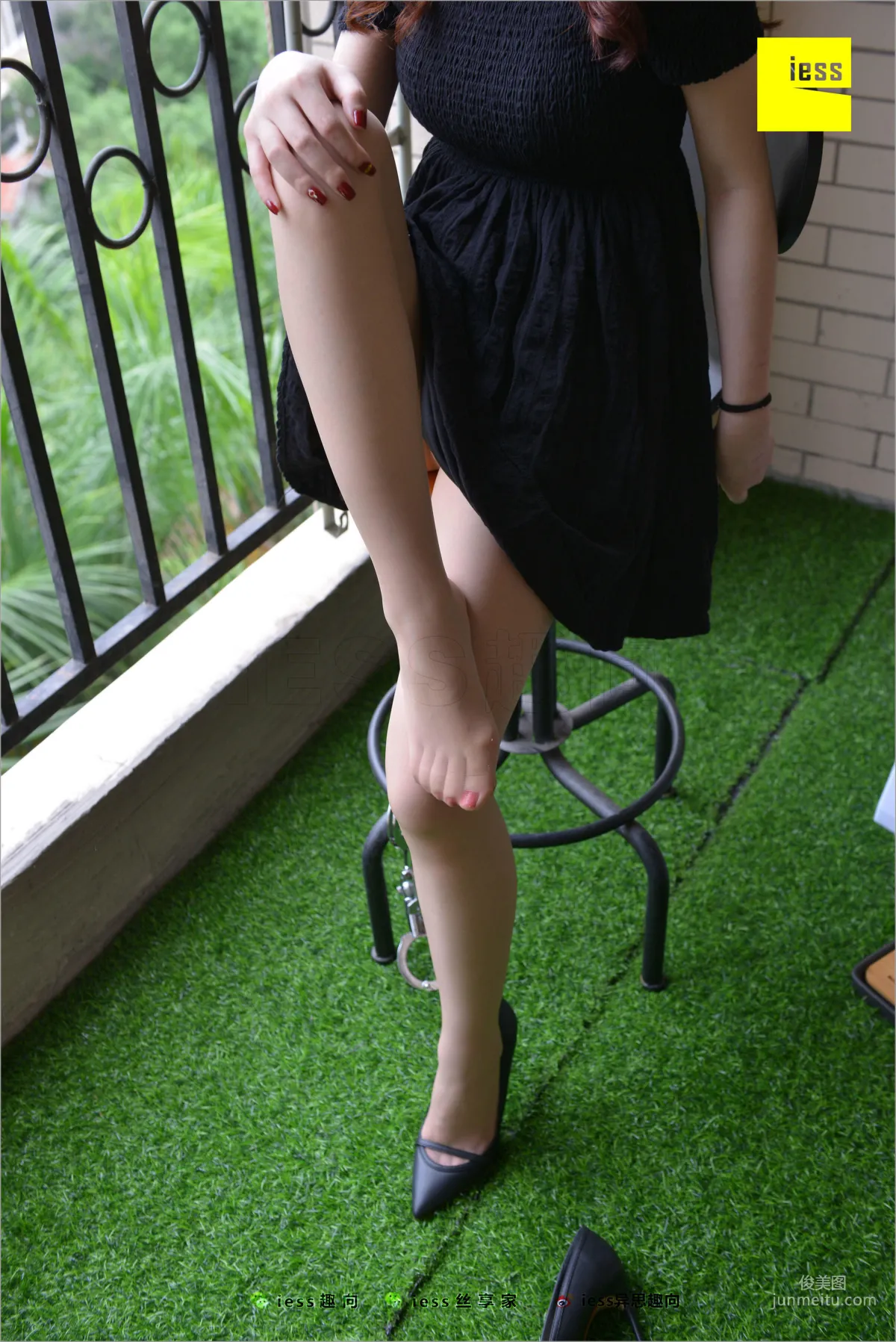 Ming Lijie, Up and Down Enjoyment [IESS] Silk Stockings Bento 234 Photo Set photo 44