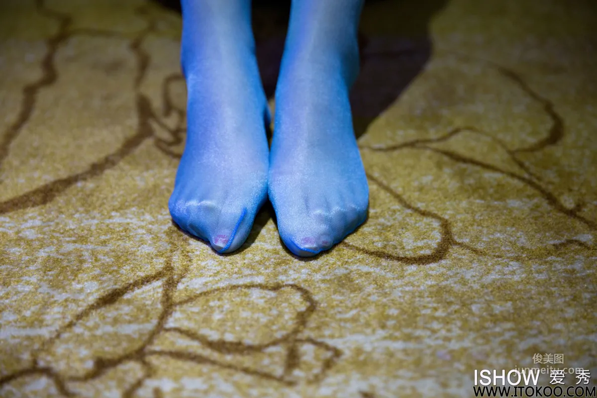 Linmumu Liny "The Unique Charm of Blue Stockings" [ISHOW] No.148 Photo Set photo 12