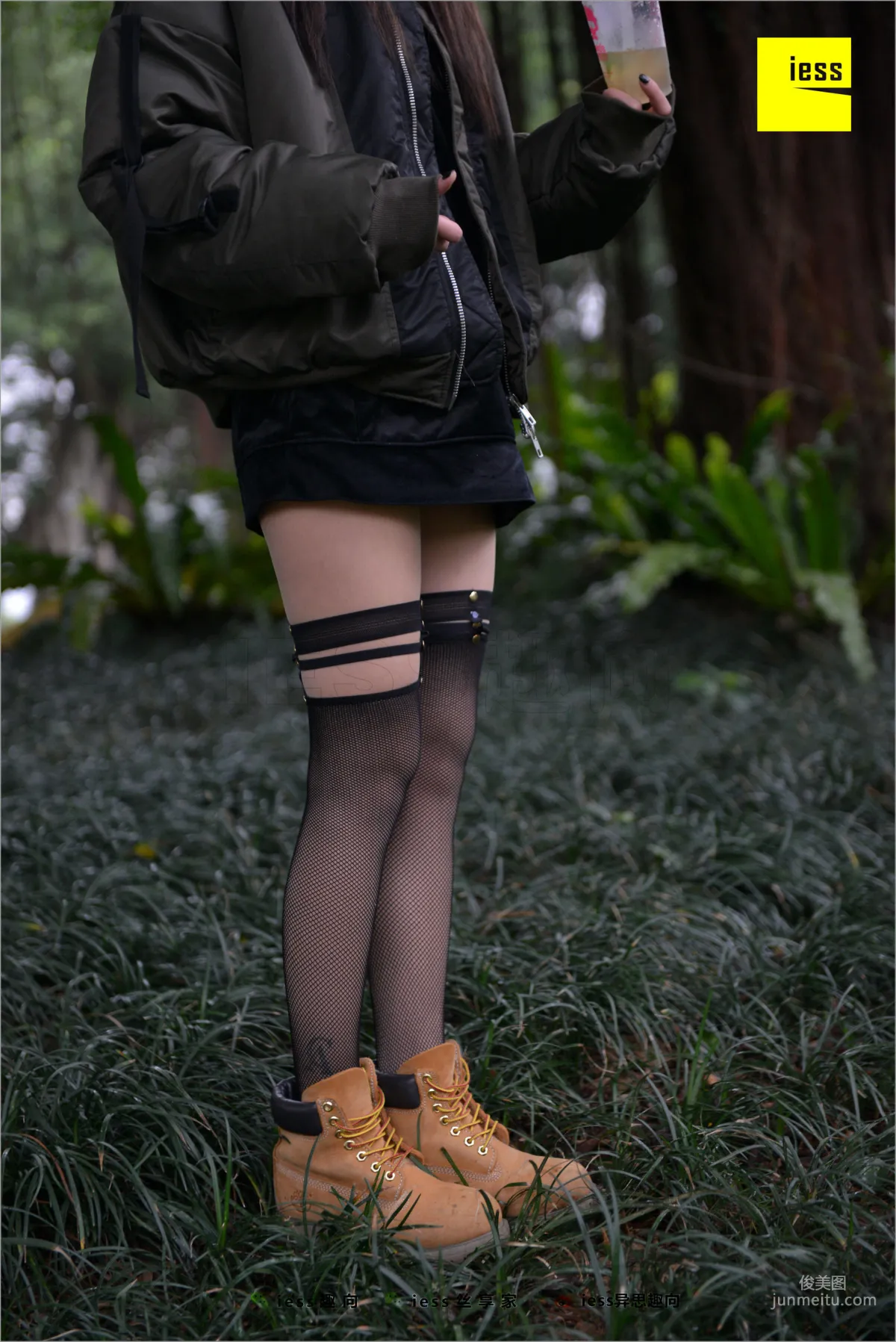 Xiao Xiao The Wrong Path Fishnet Stockings [IESS] Stockings Feet Bento 233 Photo Set photo 21