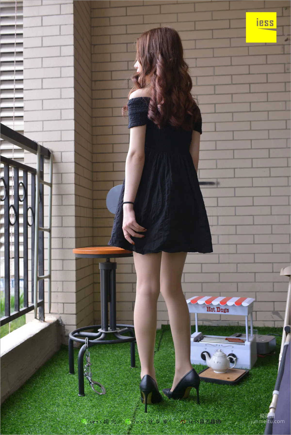 Ming Lijie, Up and Down Enjoyment [IESS] Silk Stockings Bento 234 Photo Set photo 53