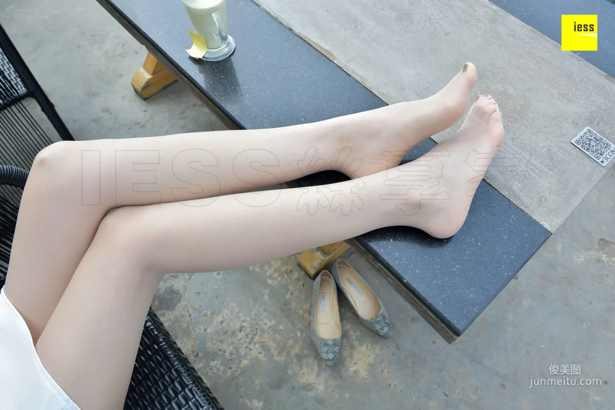 Qi Qi, Silver Flats and Flesh-Colored Stockings [IESS] Silk Enjoyer 258 Photo Set photo 60