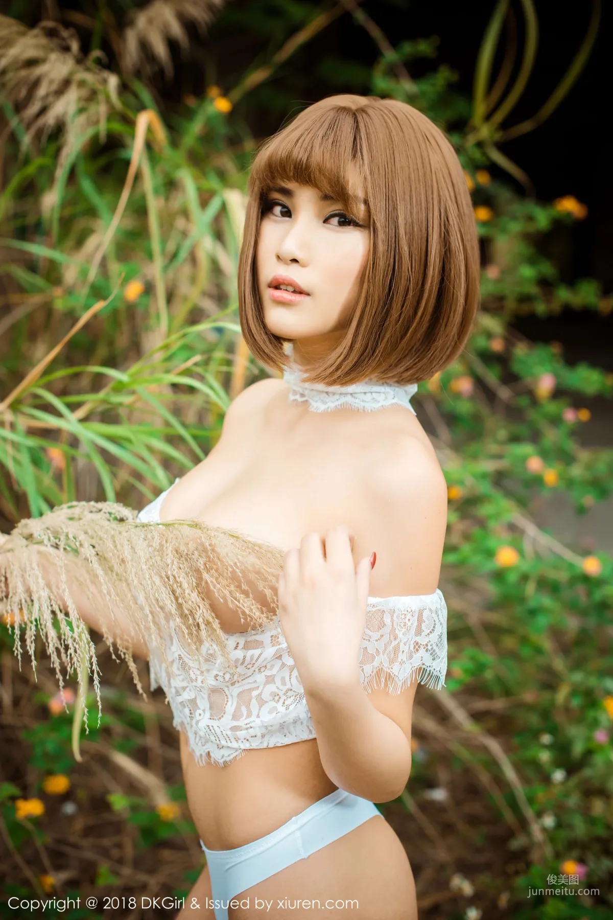 Meng Baoer BoA Youthful Pure Beauty and Wilderness Seaside Outdoor Exposure [DKGirl] Vol.074 Photo Set photo 5