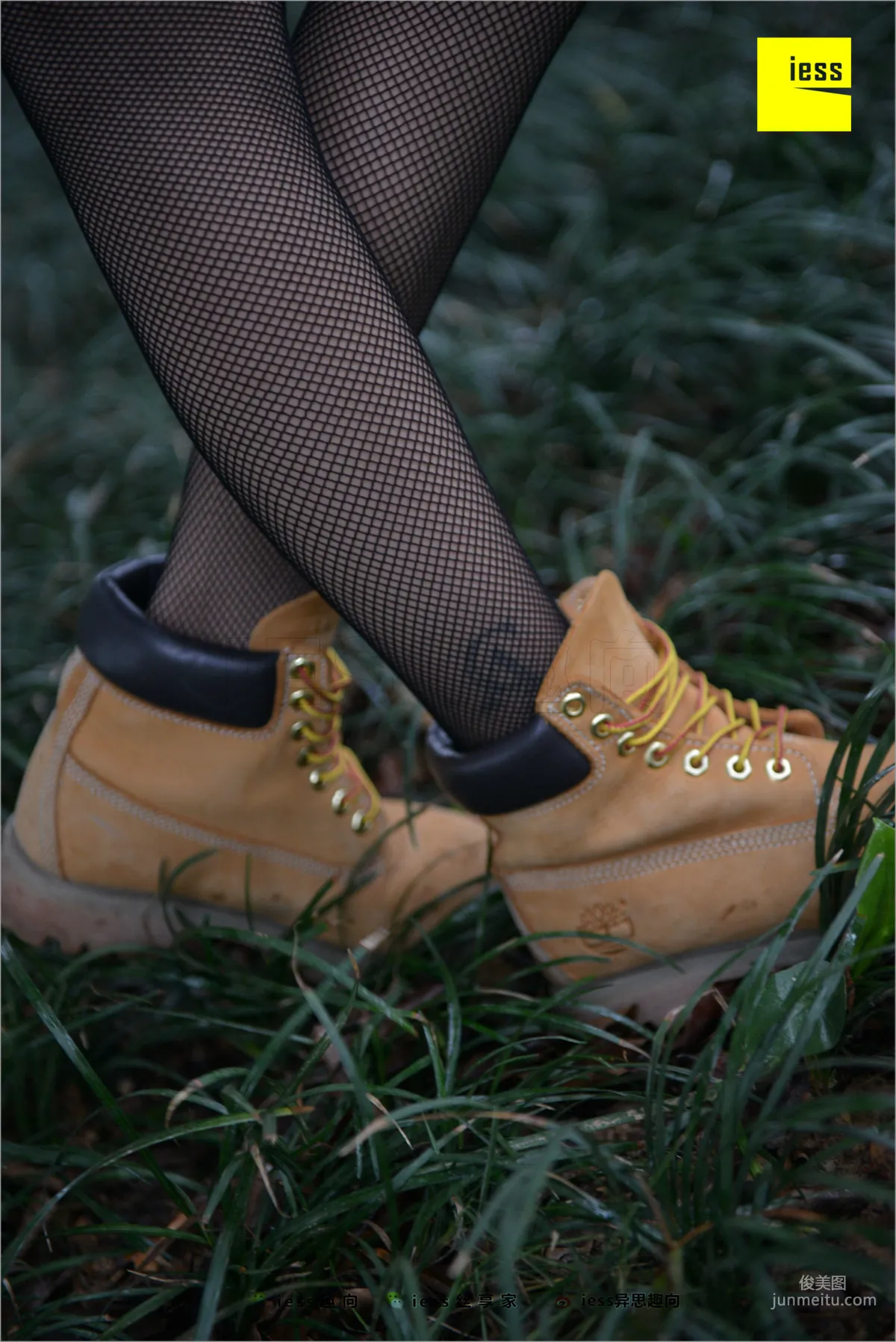 Xiao Xiao The Wrong Path Fishnet Stockings [IESS] Stockings Feet Bento 233 Photo Set photo 35