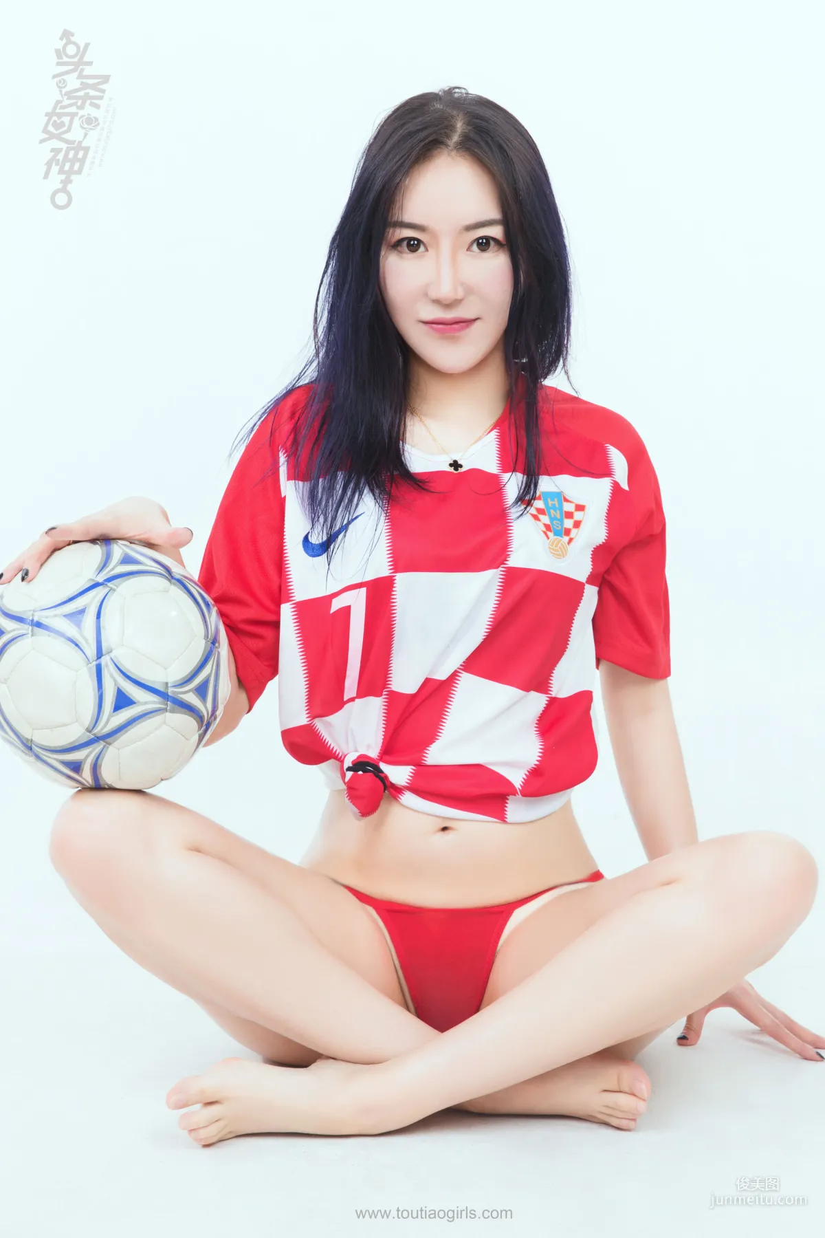 Mi Xue《Goddess Predicts the World Cup》 [TouTiao Goddess] Photo Set photo 5