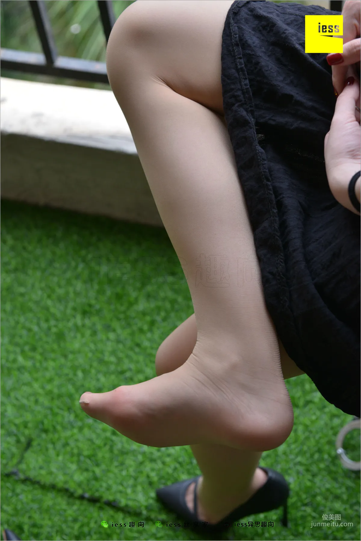 Ming Lijie, Up and Down Enjoyment [IESS] Silk Stockings Bento 234 Photo Set photo 37