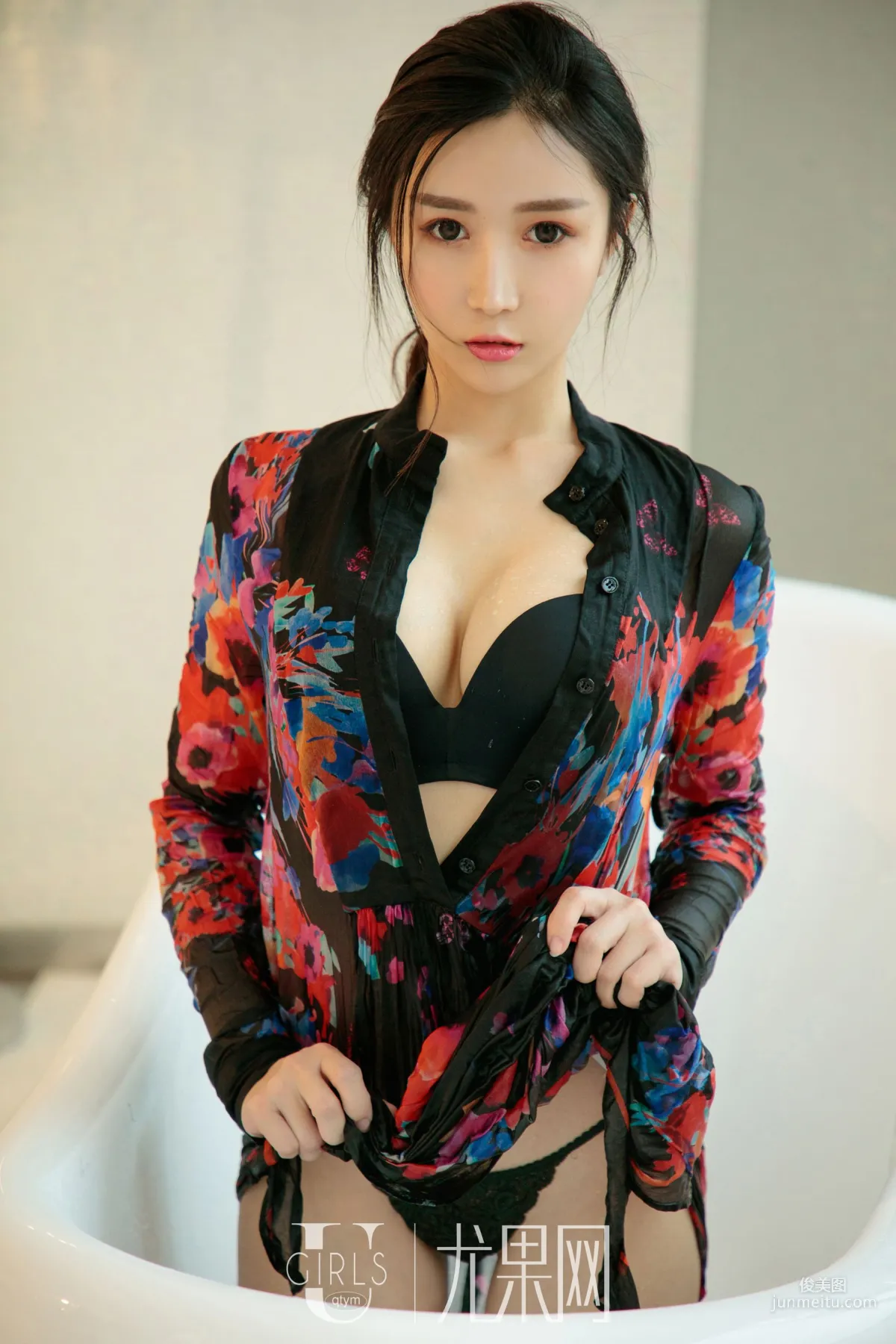 Li Lili: Ugirls U372 photo 45