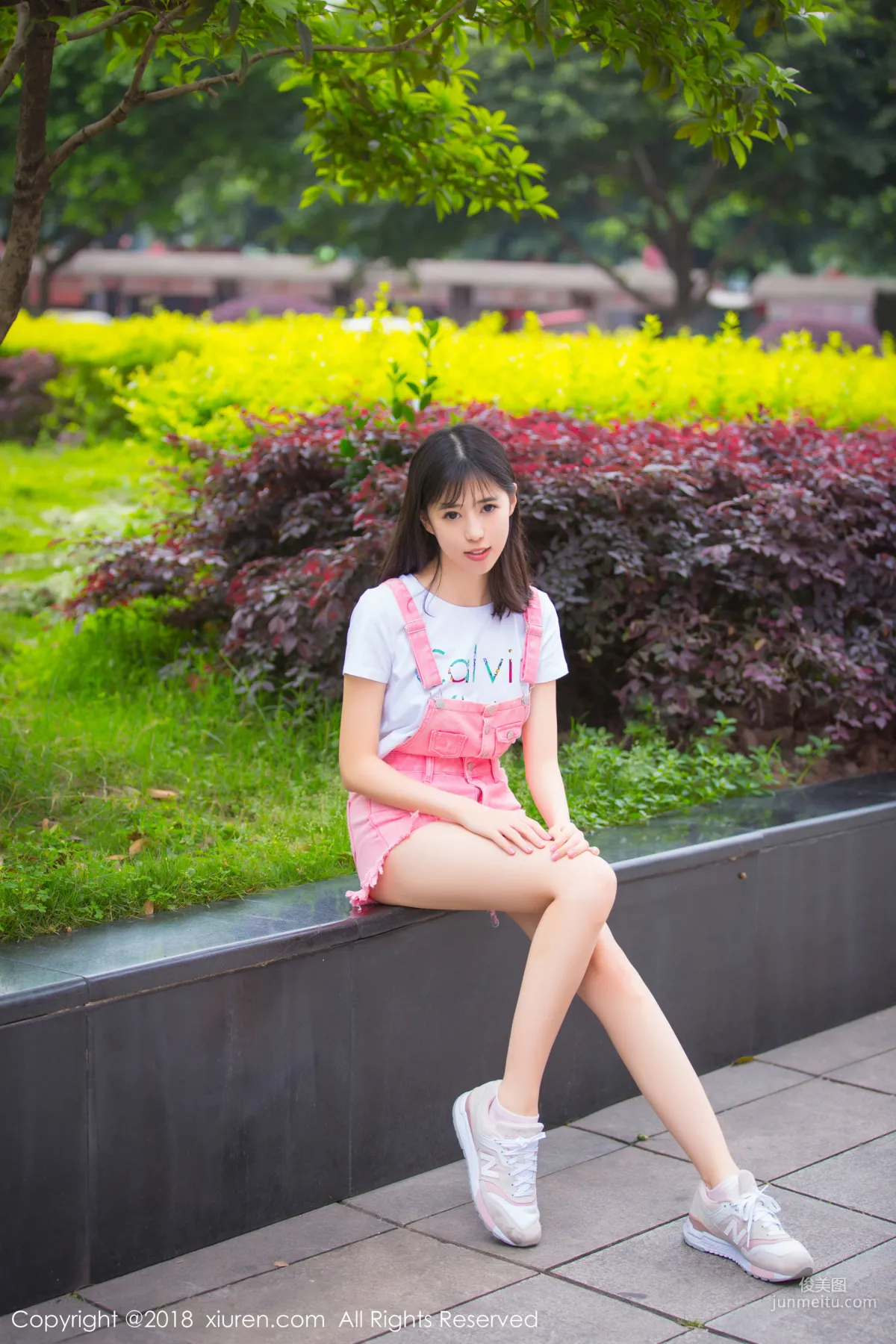 Model Ai Lili "Fresh Legs Outdoor Shoot and Private Lingerie Charm" [XiuRen] No.1026 Photo Set photo 19