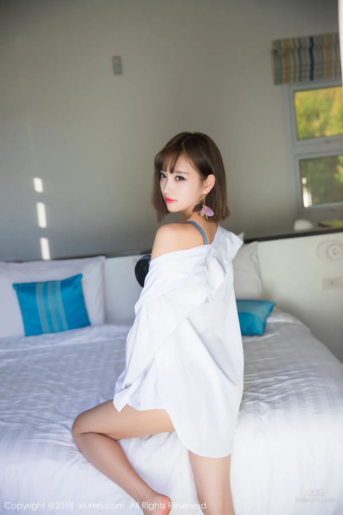Yang Chenchen sugar, White Shirt and Lace Lingerie [XiuRen] No.1027 Photo Set photo 4