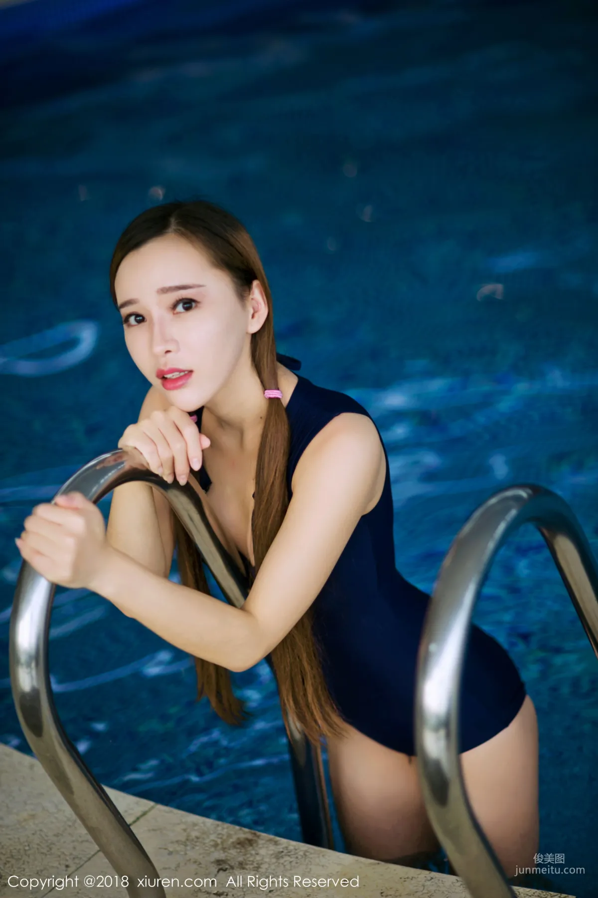 Ai Xiaoqing, White Feathers + Pool Bikini [XiuRen] No.1022 Photo Set photo 41