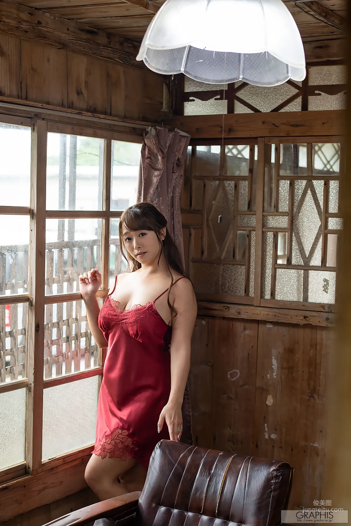 白石茉莉奈『Oh Boy!』 [Graphis] EARLY SUMMER SPECIAL 2018 写真集16