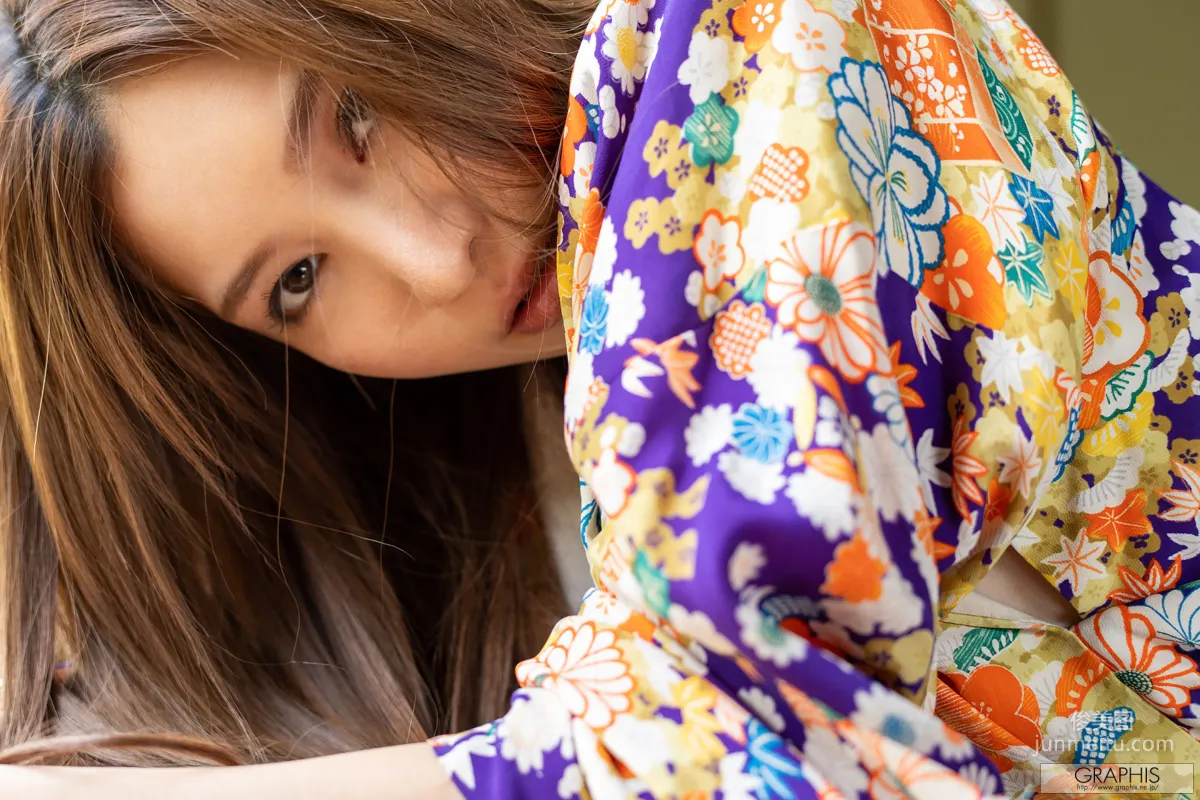 Aoi 葵 『Allure』 [Graphis] Gals 写真集32